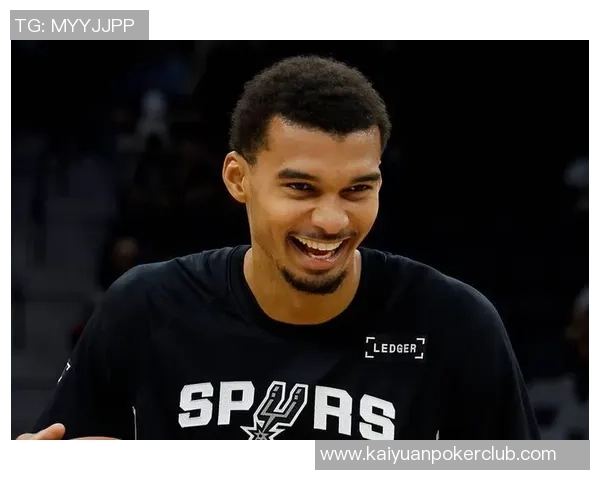 文班在前两场比赛中狂砍69分26板12帽展现全能实力有望同时夺得MVPDPOY和MIP 文班在前两场比赛中狂砍69分26板12帽展现全能实力有望同时夺得MVPDPOY和MIP